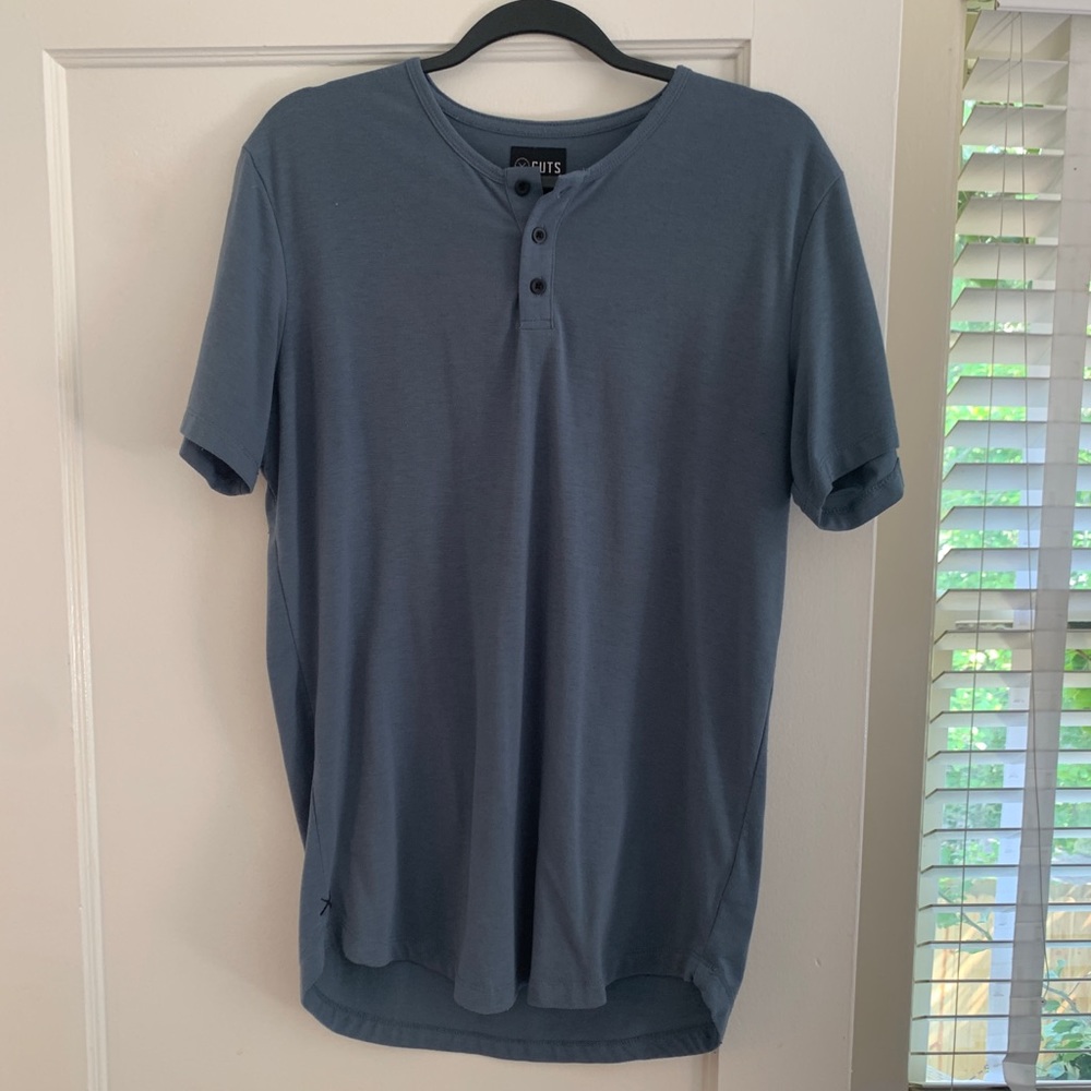 Cuts clothing teal/blue Henley size Large
